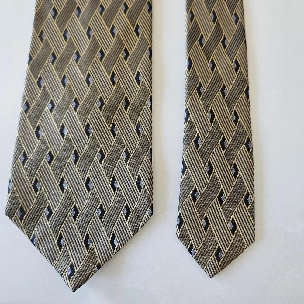 J.Z. Richards Mens 100% Silk Tie Black Gold Geometric Designer Made USA
